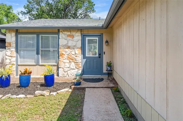 7801 Elderberry DR, Austin, TX 78745