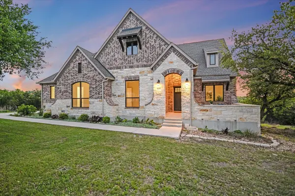 675 Spectacular Bid DR, Austin, TX 78737