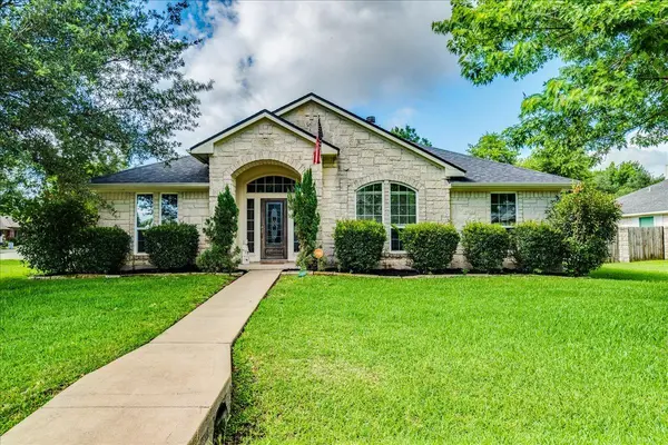 103 Nopal LN, Buda, TX 78610