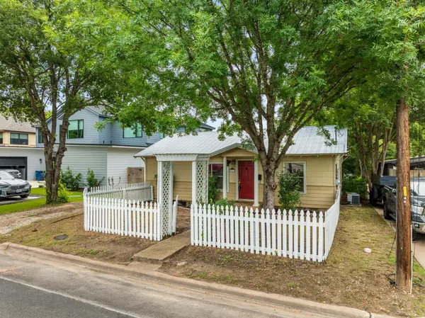 5513 Jim Hogg Ave,  Austin,  TX 78756