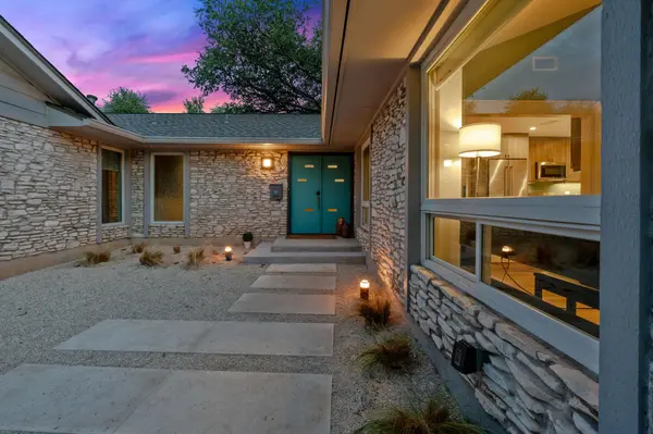 4405 Greystone DR, Austin, TX 78731