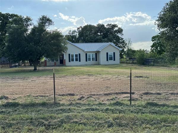 3583 County Road 120, Buckholts, TX 76518