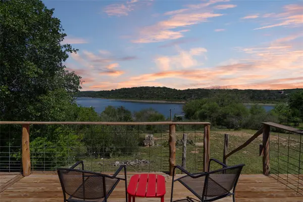 117 Lake View DR,  Spicewood,  TX 78669