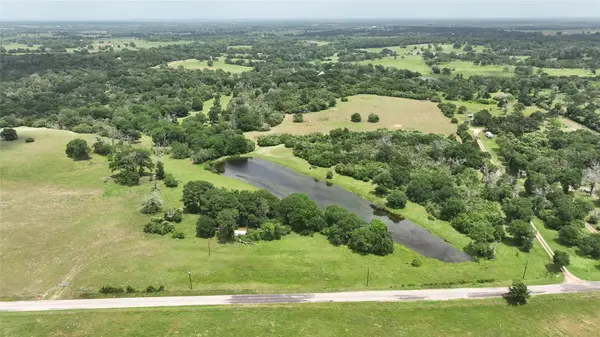 7754 Stokes RD, Bellville, TX 77418