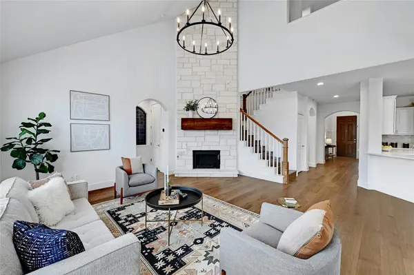 496 Whispering Wind WAY, Austin, TX 78737
