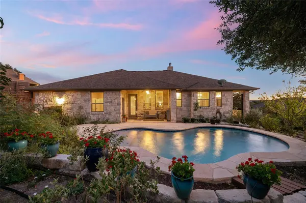 201 Greenridge LN,  Dripping Springs,  TX 78620