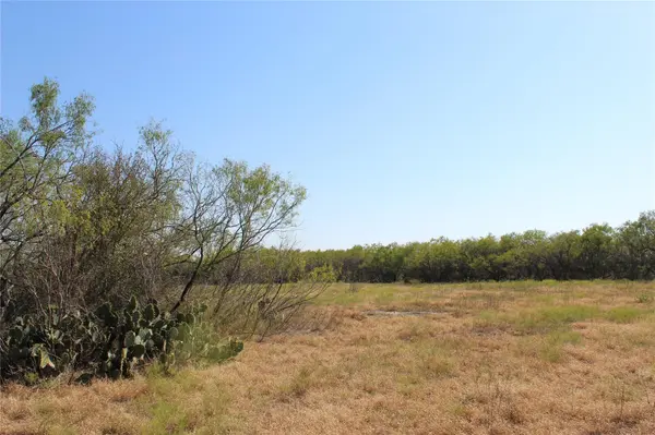 303 Aubrey LN, Lockhart, TX 78644