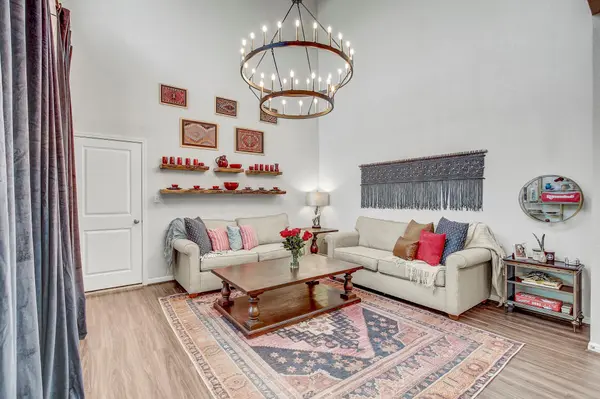 125 Mount Ord LN, Dripping Springs, TX 78620