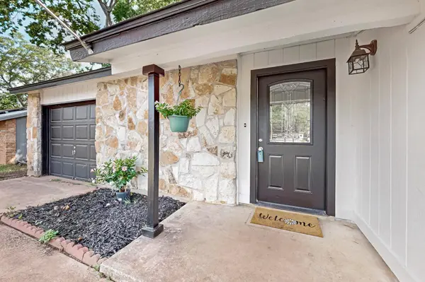 1104 Speer LN, Austin, TX 78745