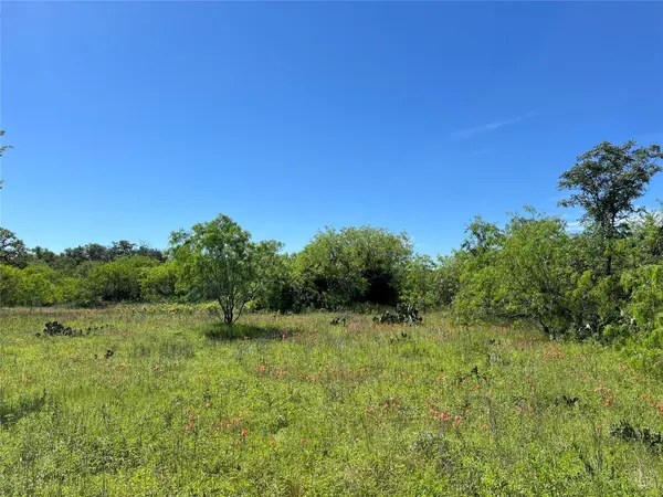 1375 Plant RD,  Luling,  TX 78648