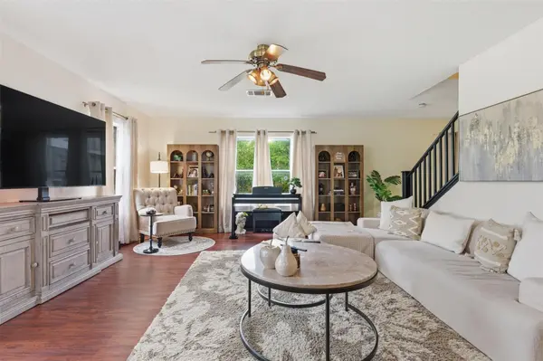 2900 Donnell DR,  Round Rock,  TX 78664