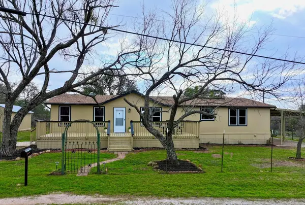 501 Southcrest DR,  Granite Shoals,  TX 78654