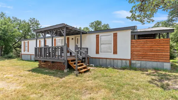 603 S Avenue F,  Johnson City,  TX 78636