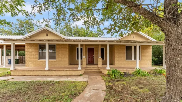 406 E Graves ST,  Burnet,  TX 78611
