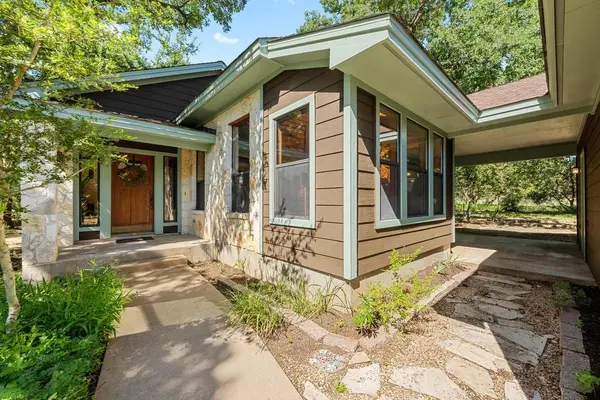 16704 Post Oak GLN,  Austin,  TX 78737