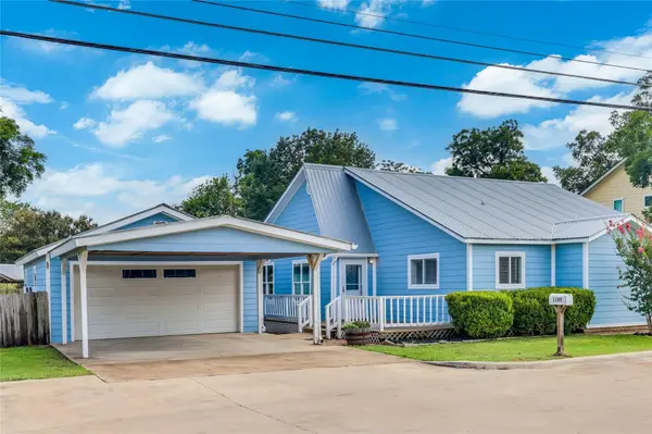 1105 Farm ST,  Bastrop,  TX 78602