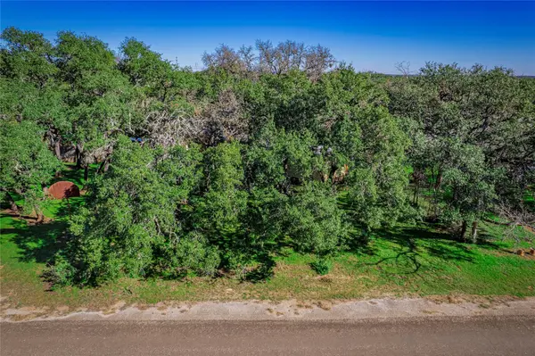 103 Haley RD, Johnson City, TX 78636