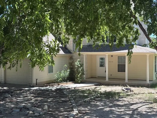 18678 Champions CIR, Point Venture, TX 78645