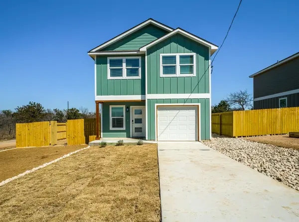 301 Cedarhill DR,  Granite Shoals,  TX 78654