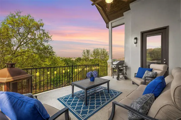 268 Bitterroot LN, Austin, TX 78737