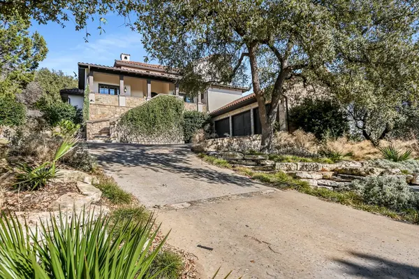 624 Logans Ln LN,  Austin,  TX 78746