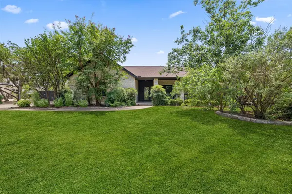 103 Schooner DR, Lakeway, TX 78738