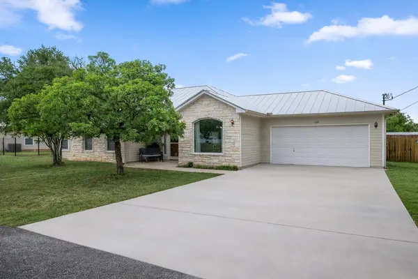 128 W PERSIMMON DR,  Granite Shoals,  TX 78654