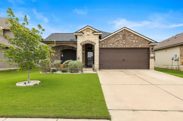 125 Beth Ann LOOP,  Taylor,  TX 76574