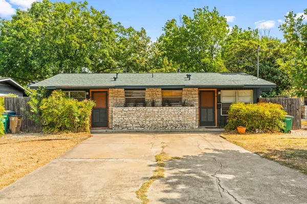 2004 Pasadena DR #B, Austin, TX 78757