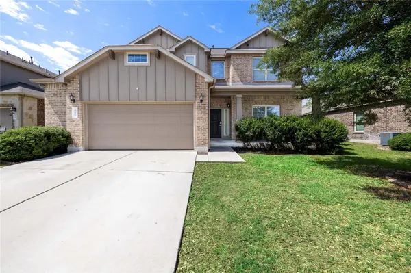 680 Peacock LN, New Braunfels, TX 78130