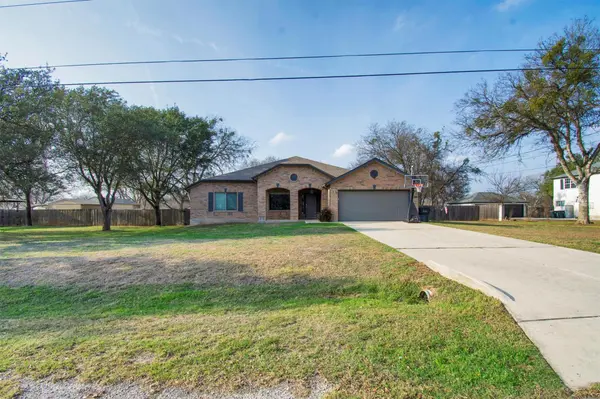 901 Bella Vista CIR, Kyle, TX 78640