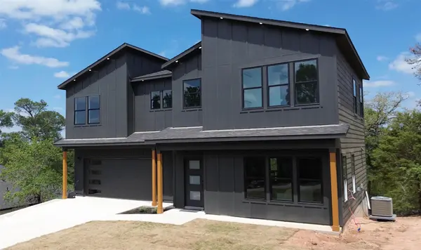 120 Kaelepulu DR,  Bastrop,  TX 78602
