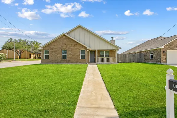 311 E Galveston ST,  Giddings,  TX 78942