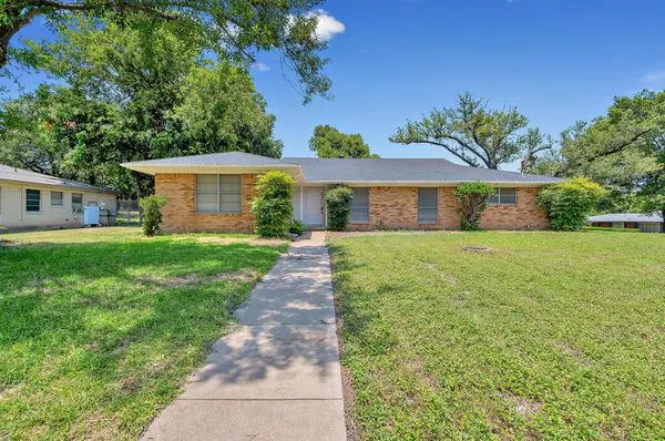 1304 Live Oak DR, Belton, TX 76513