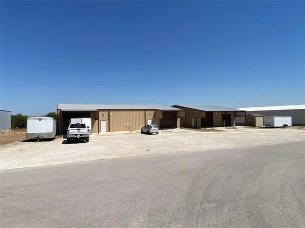 504 LR Williams LN, Jarrell, TX 76537