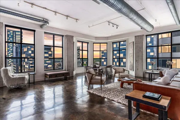 311 W 5th ST #1005,  Austin,  TX 78701