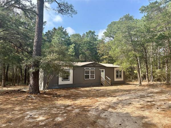 1053 Elm Crest DR,  New Ulm,  TX 78950