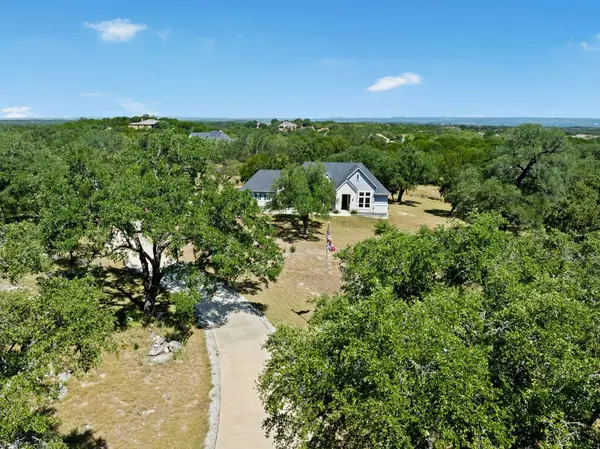 208 Double Horn TRL,  Spicewood,  TX 78669