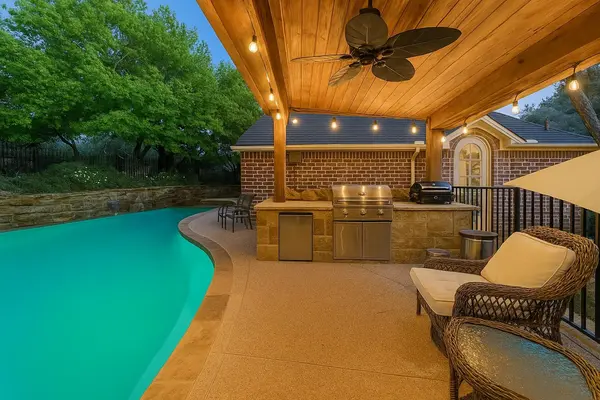 104 Fenway CT, Lakeway, TX 78734