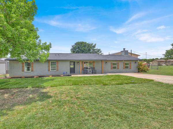 301 N 8th ST,  Jarrell,  TX 76537