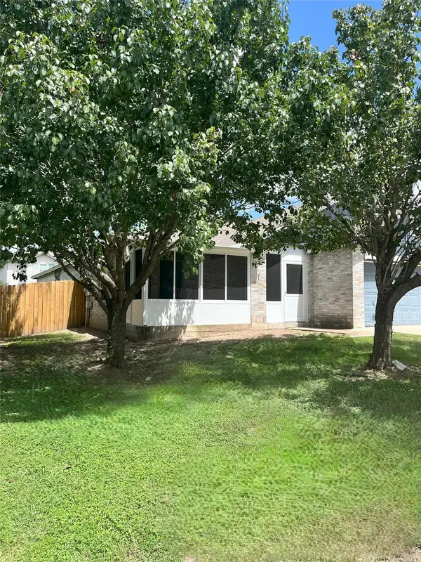 108 Bexar Forest CV, Elgin, TX 78621