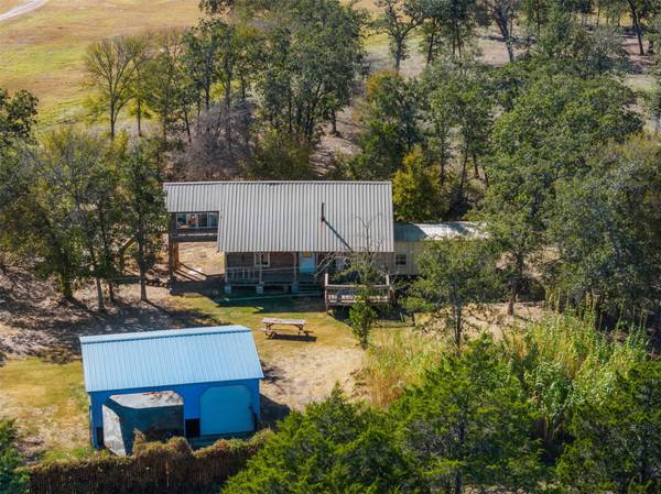 1729 County Road 113, Giddings, TX 78942