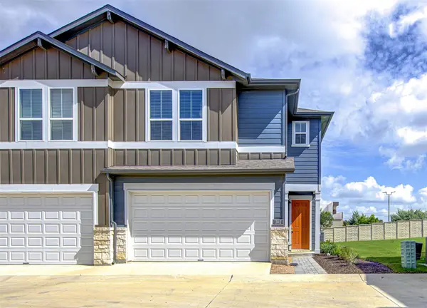 1020 Vista View DR #302,  Georgetown,  TX 78626