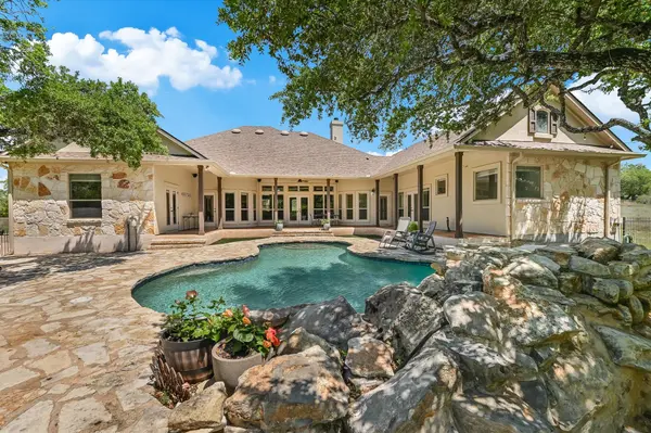 583 Yorks XING, Driftwood, TX 78619
