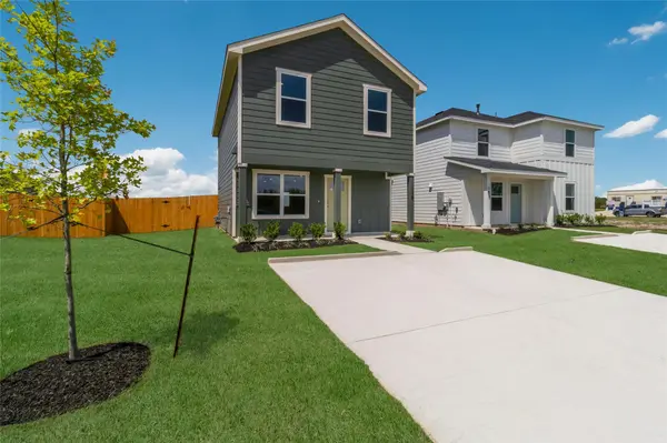 175 Safflower DR, Uhland, TX 78640