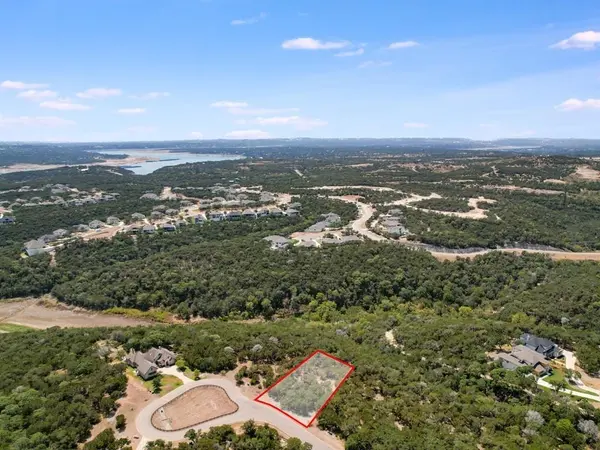 18813 Leisure LN,  Jonestown,  TX 78645