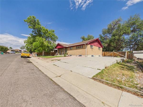 7234 Navajo, Denver, CO 80221
