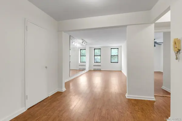 83-11 139 ST #4 G, Briarwood, NY 11435