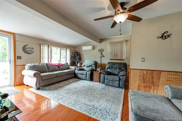 122 Church DR, Mastic Beach, NY 11951