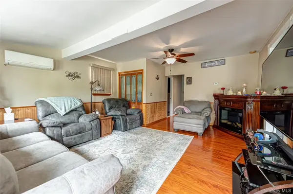 122 Church DR, Mastic Beach, NY 11951
